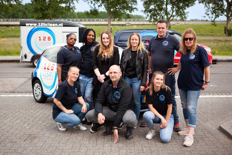 De schoonmakers van 12b clean