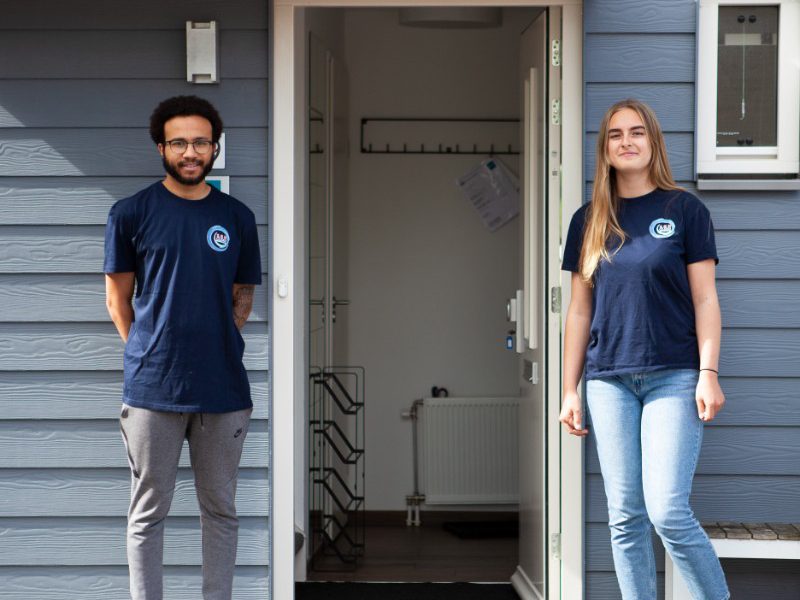 De workers reguliere schoonmaak