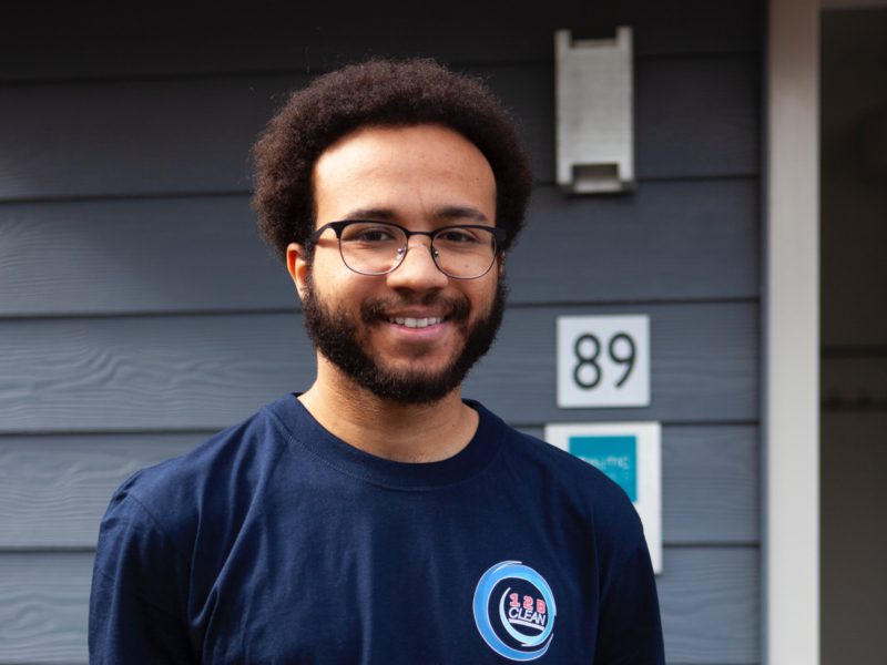 Leonardo is een master bij 12B Clean