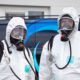 Crime scene cleaners met een masker, ontruimen na overlijden