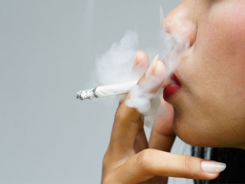 nicotineaanslag en rooklucht verwijderen